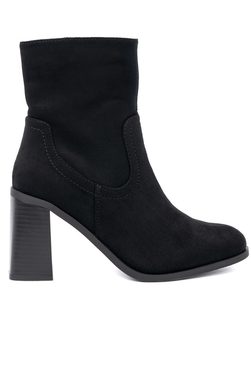 zInart laarzen op hoge hakken o klasycznym kroju