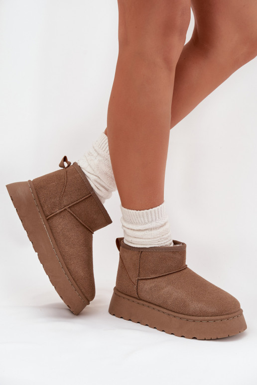 Zwart-witte sportschoenen met glanzende zilveren details