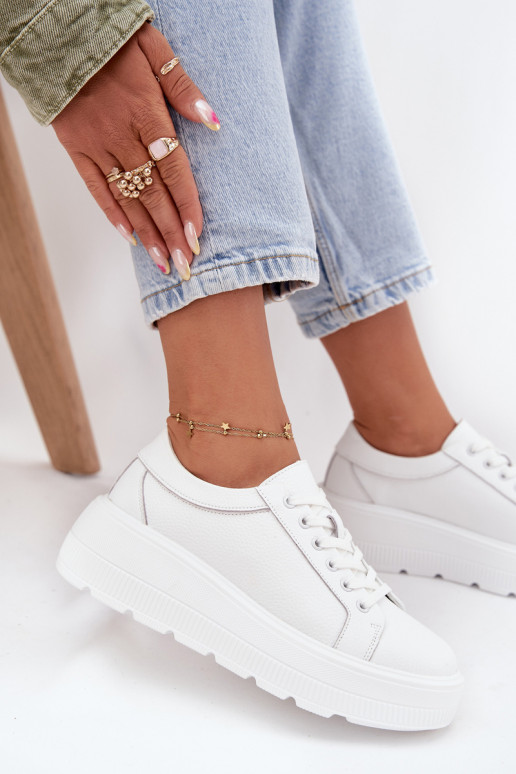 Leer Sneakers model schoenen met platform Initte kleur Sylvessa Leer Sneakers model schoenen met platform Initte kleur Sylvessa