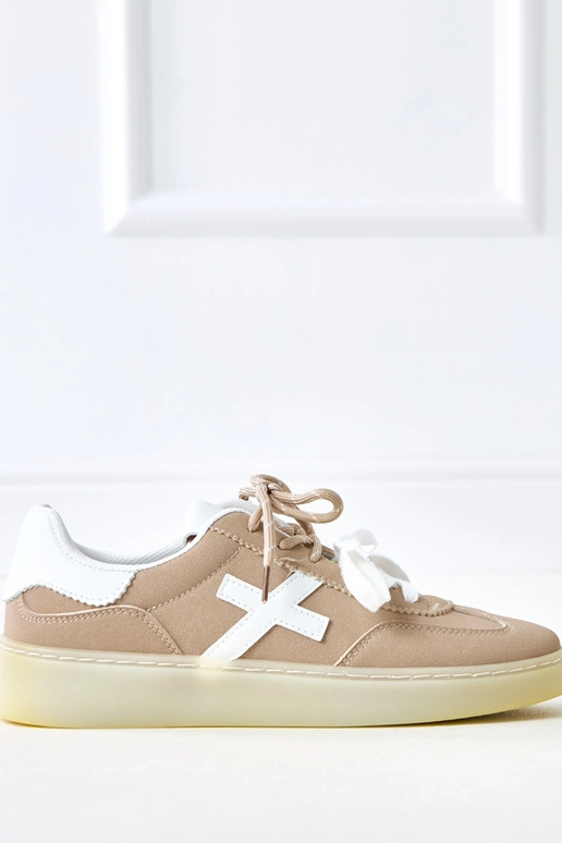 Bruine sneakers met plateau en witte... Bruine sneakers met plateau en witte...