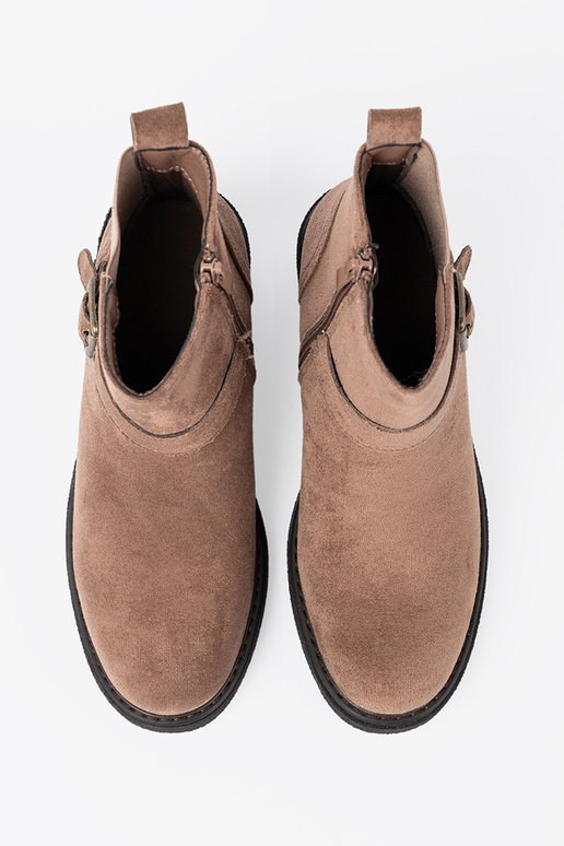 Stijlvol beige laarzen op een stabiele hiel