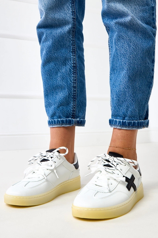 Witte sneakers op platform met zwarte...