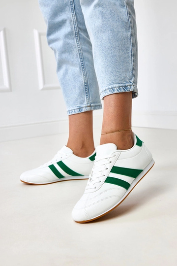Witte tennisachtige sneakers met groene inzet Mydland