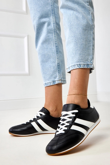 Zwarte tennisachtige... 2