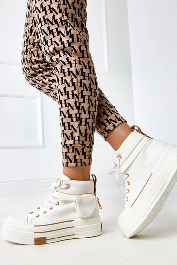 Witte hoge sportschoenen op... 2