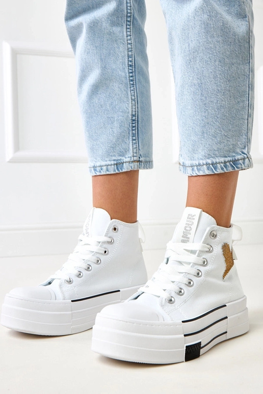 Witte hoge sportschoenen met plateau... Witte hoge sportschoenen met plateau...