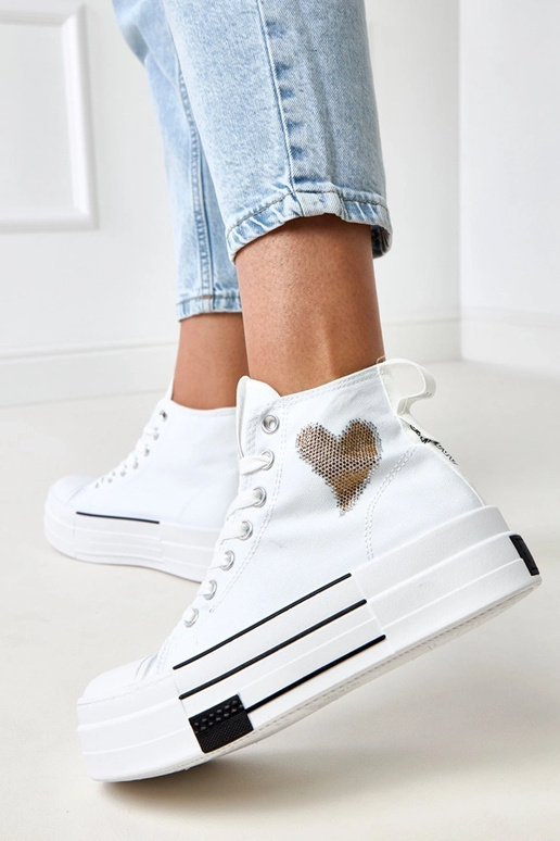 Witte hoge sportschoenen met plateau... Witte hoge sportschoenen met plateau...