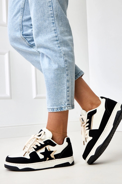 Zwart-witte platform sneakers met... Zwart-witte platform sneakers met...