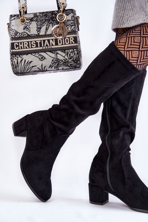 Het klassieke model van suède laarzen zInart Harpen