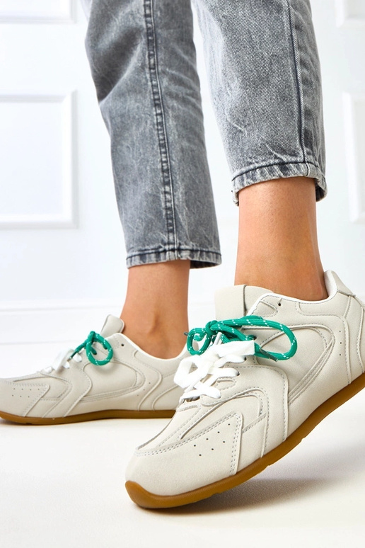 Grijze sportieve schoenen met dubbele... Grijze sportieve schoenen met dubbele...