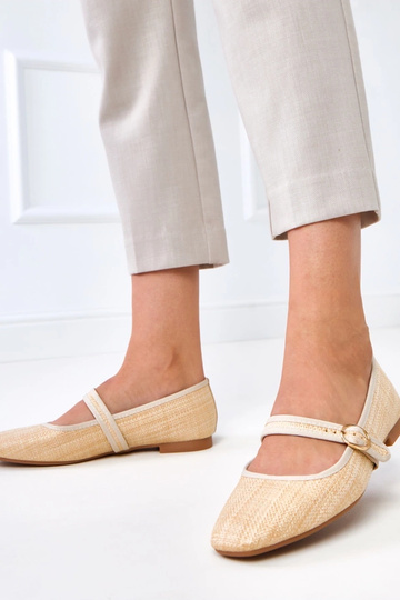 Sandkleurige gevlochten ballerina's met gesp Nonana 2