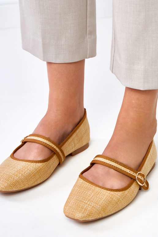 Bruine gevlochten ballerina's met... Bruine gevlochten ballerina's met...