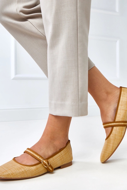 Bruine gevlochten ballerina's met... Bruine gevlochten ballerina's met...