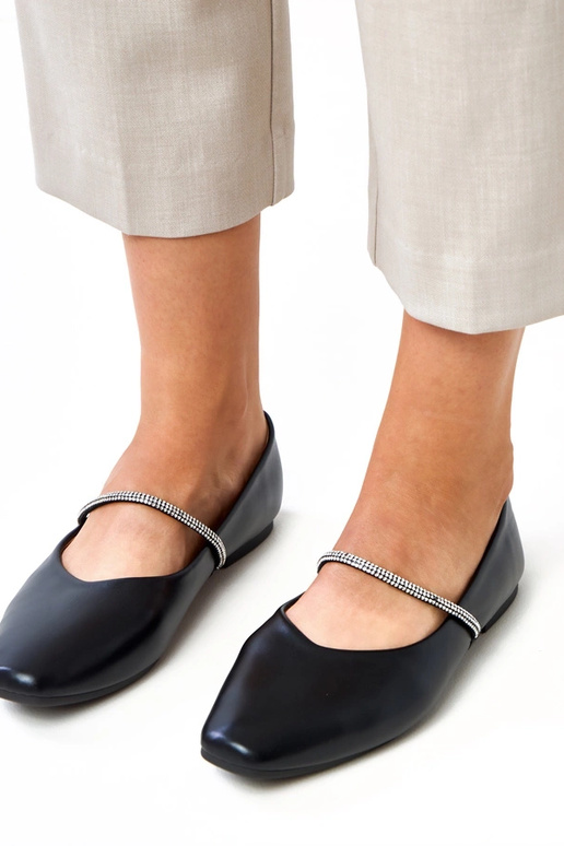 Zwarte ballerina's met decoratief... Zwarte ballerina's met decoratief...