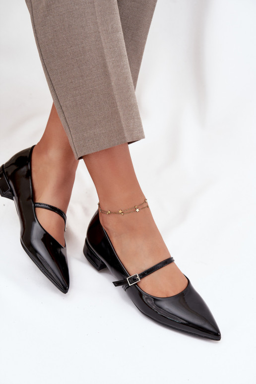 Gelakte ballerinas Op Delicaatm Obcasie met riemen zInart Isvella Gelakte ballerinas Op Delicaatm Obcasie met riemen zInart Isvella