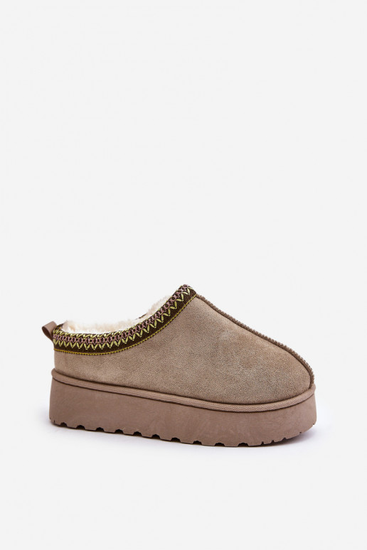 SneeuIn laarzen Dames met platform opInarmen met bont erin groene kleur Remenia SneeuIn laarzen Dames met platform opInarmen met bont erin groene kleur Remenia