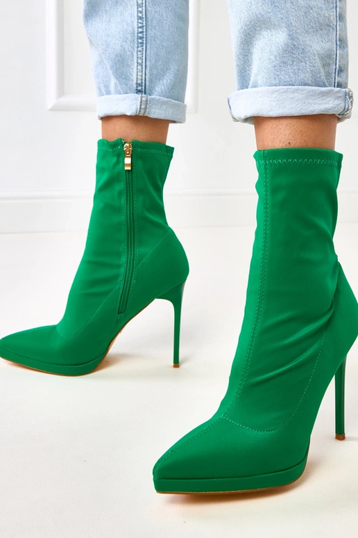 Groene satijnen enkellaarsjes met...