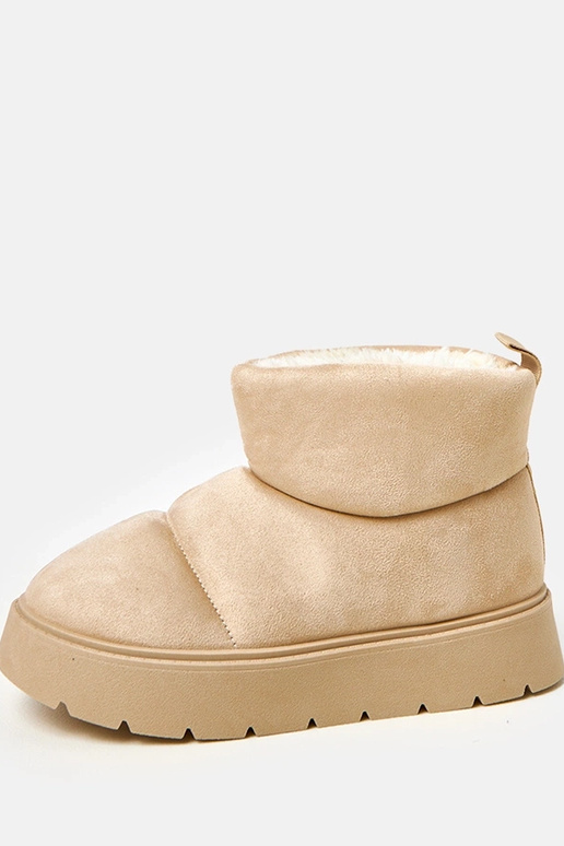 Licht zandkleurige verwarmde... Licht zandkleurige verwarmde...