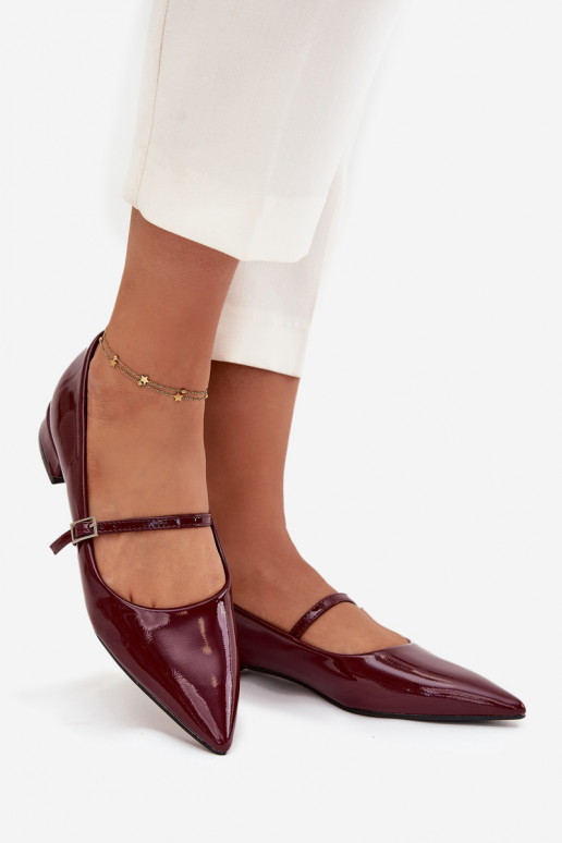Gelakte ballerinas Op Delicaatm Obcasie met riemen bordeaux Isvella Gelakte ballerinas Op Delicaatm Obcasie met riemen bordeaux Isvella
