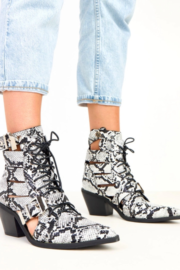 Verica zwart-witte laarzen...