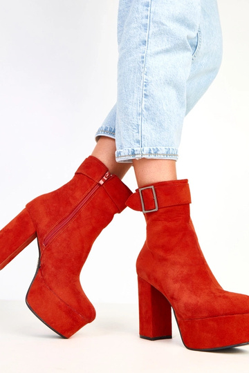 Costa oranje laarzen op... 2