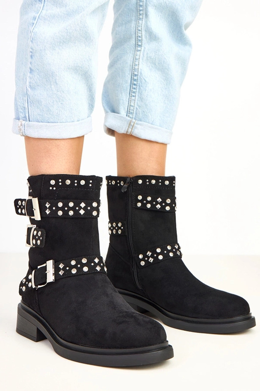 Zwarte botines met zirconia op een...