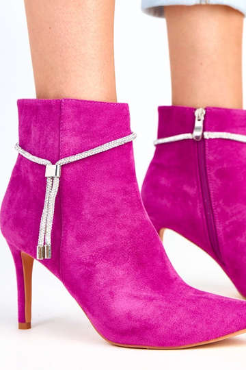 Violette botines op hoge hak met decoratieve ketting Ivey
