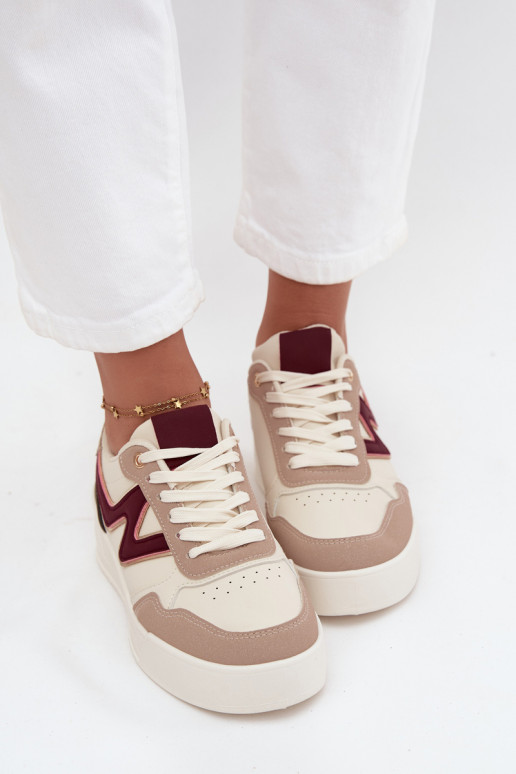 Sneakers model schoenen Dames met platform met gouden details beige Zalvra Sneakers model schoenen Dames met platform met gouden details beige Zalvra