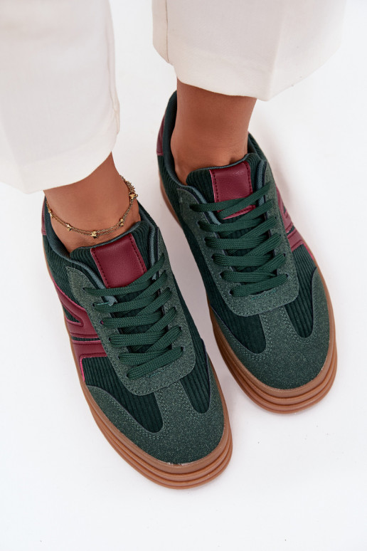 Flueel Sneakers model schoenen Dames met platform groene kleur Skye Flueel Sneakers model schoenen Dames met platform groene kleur Skye