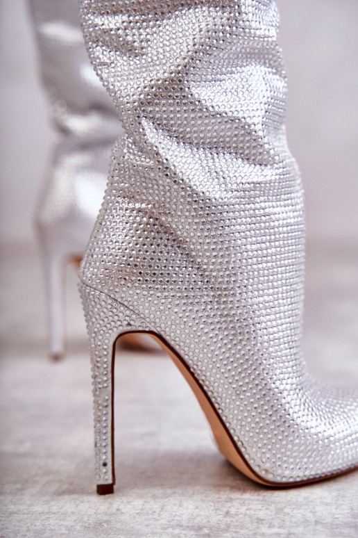 In de mode laarzen met dunne hakken met sprankelende gaten zilvere kleur Lovisa