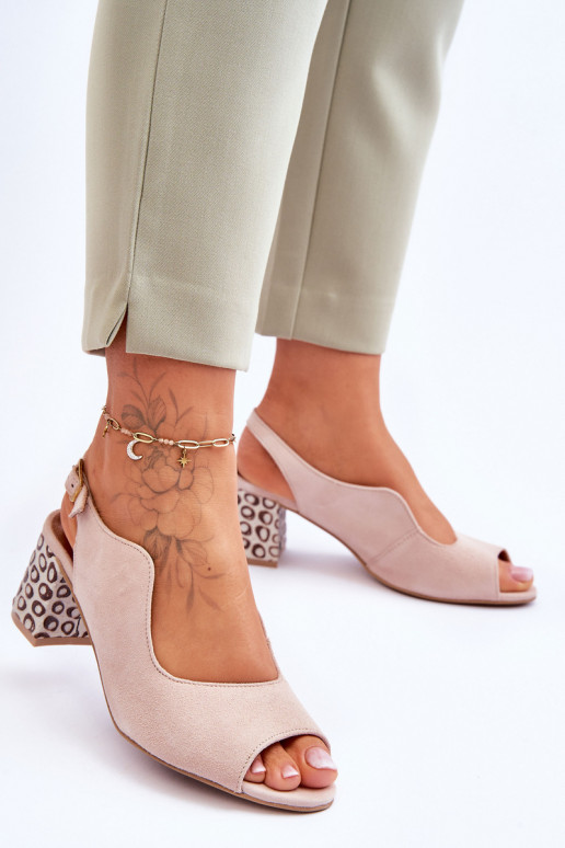 Dames Sandalen van suède met hakken Het heeftciejka 05870-04 beige Dames Sandalen van suède met hakken Het heeftciejka 05870-04 beige