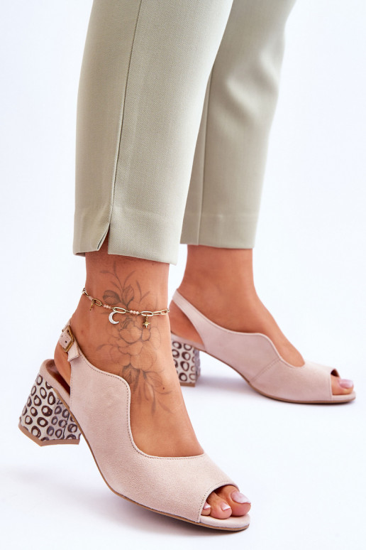 Dames Sandalen van suède met hakken Het heeftciejka 05870-04 beige Dames Sandalen van suède met hakken Het heeftciejka 05870-04 beige