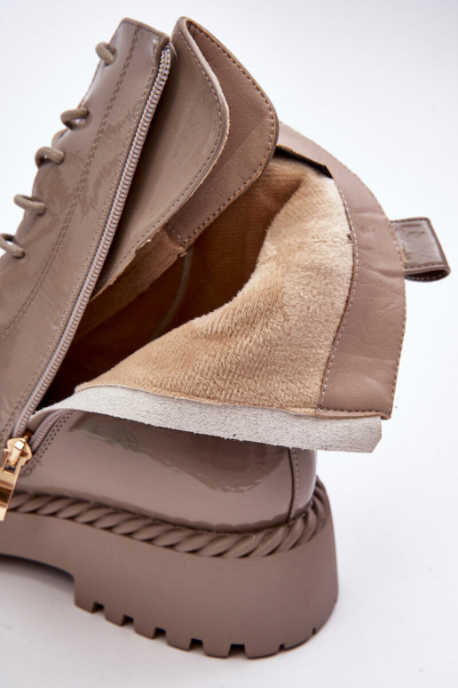 Dames met lakeffect Enkellaarsjes voor Inerknemers met ornamenten beige S.Barski MR870-67 Dames met lakeffect Enkellaarsjes voor Inerknemers met ornamenten beige S.Barski MR870-67