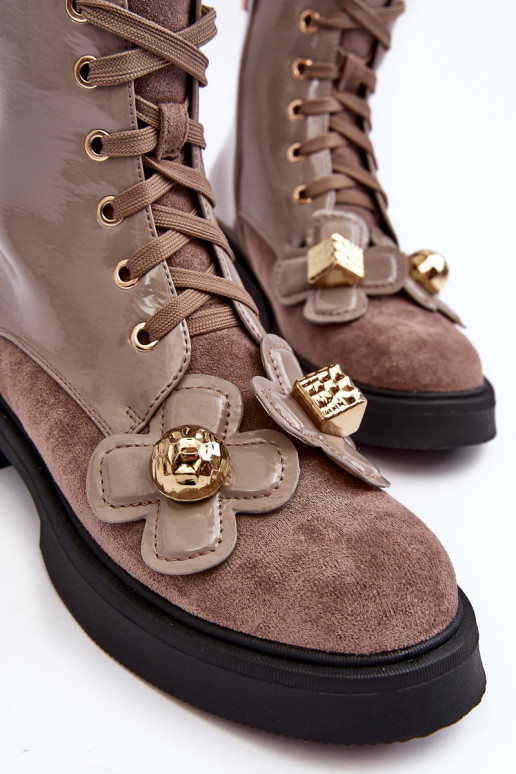 In de mode Dames Laarzen met ritssluitingen met mooie details D&A MR870-76 grijs-bruine kleur In de mode Dames Laarzen met ritssluitingen met mooie details D&A MR870-76 grijs-bruine kleur