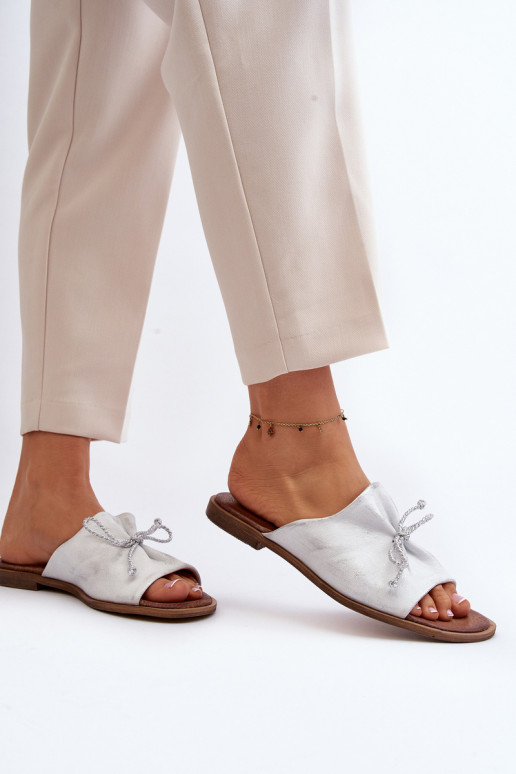 Zazoo 2659 Leren pantoffels Dames zilvere kleur Zazoo 2659 Leren pantoffels Dames zilvere kleur