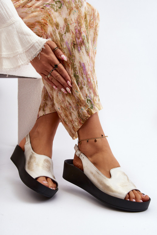 Zazoo 2893 Dames sandalen Leer na Dikj PodeszInie gouden kleur Przecierany Zazoo 2893 Dames sandalen Leer na Dikj PodeszInie gouden kleur Przecierany