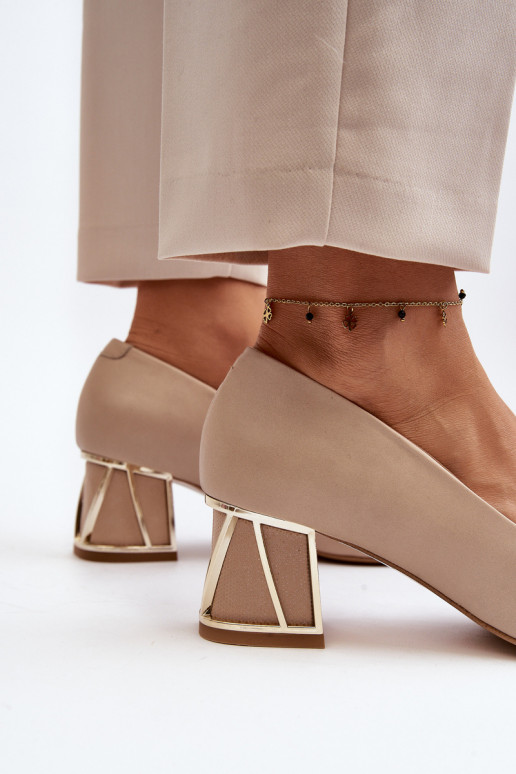 Elegante stijl Schoenen met ornamenten Laura Messi 2740 beige Elegante stijl Schoenen met ornamenten Laura Messi 2740 beige