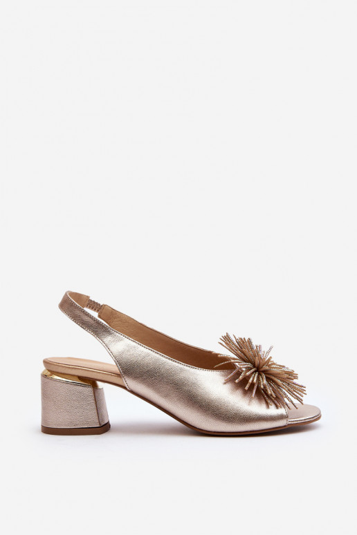 Dames sandalen met ornamenten Laura Messi 2719 gouden kleur Dames sandalen met ornamenten Laura Messi 2719 gouden kleur