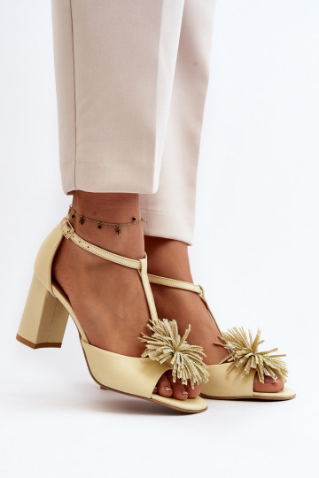 Leren sandalen met hakken en ornamenten Laura Messi 2758 zandkleur 2