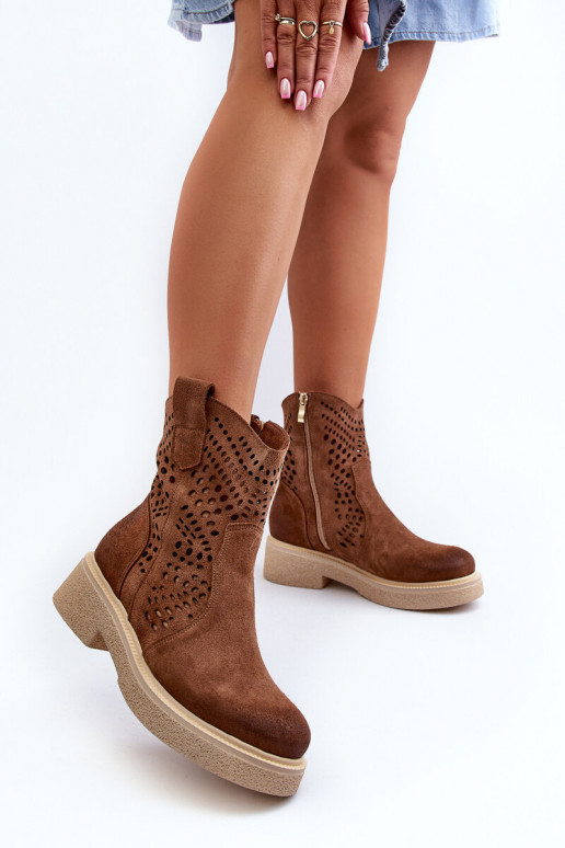 Zazoo 3470 Suede schoenen Dames met brede hakken met elementen van opengeInerkt bruine kleur Zazoo 3470 Suede schoenen Dames met brede hakken met elementen van opengeInerkt bruine kleur