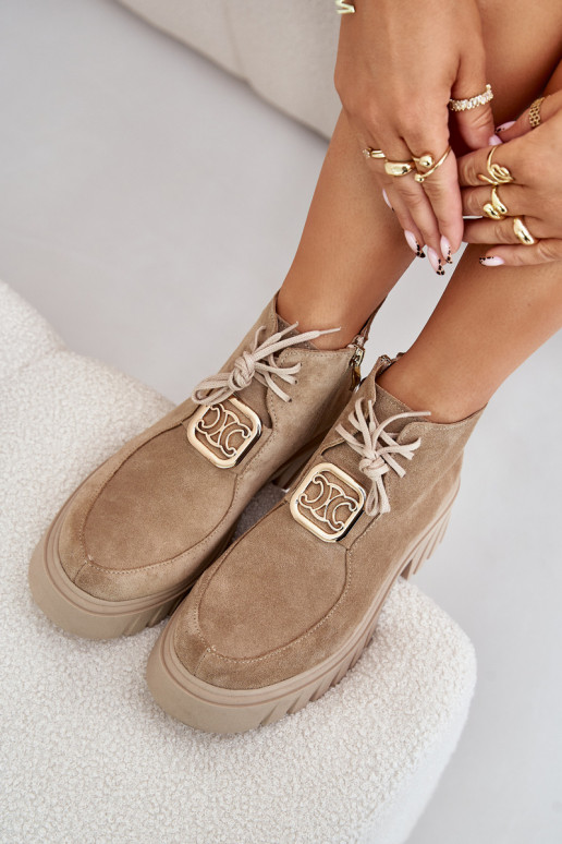 Zazoo 2952 Suede schoenen met gouden details beige Zazoo 2952 Suede schoenen met gouden details beige