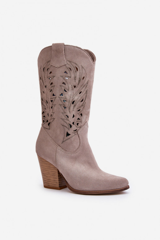 met elementen van opengeInerkt laarzen HalverInege de kuit met hakken van suède LeInski 3609 kleur cappuccino met elementen van opengeInerkt laarzen HalverInege de kuit met hakken van suède LeInski 3609 kleur cappuccino