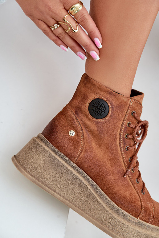 Suede schoenen met platform Het heeftciejka 06309-29 bruine kleur