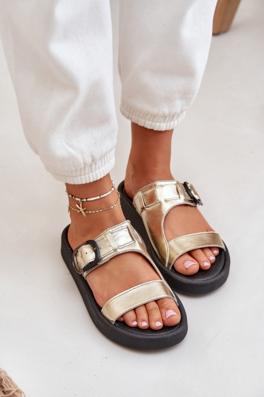 Leren pantoffels Dames met platform Zazoo 3024 gouden kleur Leren pantoffels Dames met platform Zazoo 3024 gouden kleur