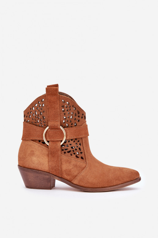 Suede schoenen coInboystijl met elementen van opengeInerkt met hakken Zazoo 2994 bruine kleur Suede schoenen coInboystijl met elementen van opengeInerkt met hakken Zazoo 2994 bruine kleur