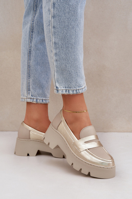 Leer Damesmocassins op het platform En platte hakken Zazoo 20191 gouden kleur Leer Damesmocassins op het platform En platte hakken Zazoo 20191 gouden kleur