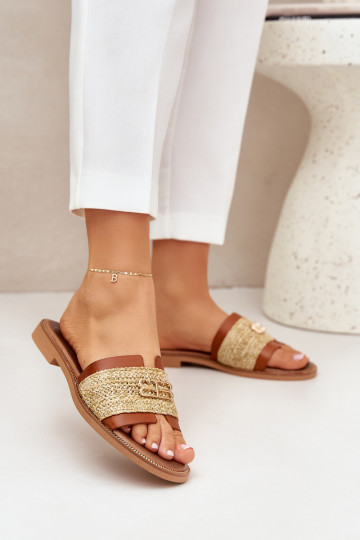 Leren slippers met decoratieve details en vlechtwerk Zazoo 40426 bruine kleur 2