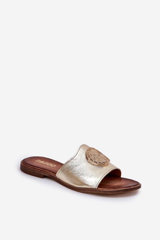 Zazoo 2938 Leren pantoffels met brede hakken met ornamenten gouden kleur Zazoo 2938 Leren pantoffels met brede hakken met ornamenten gouden kleur