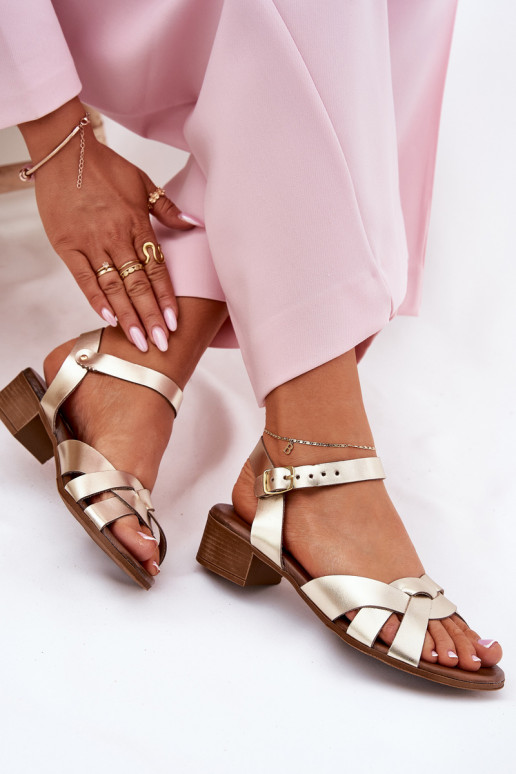 Dames sandalen Op Delicaatm Obcasie Zazoo 40372 gouden kleur