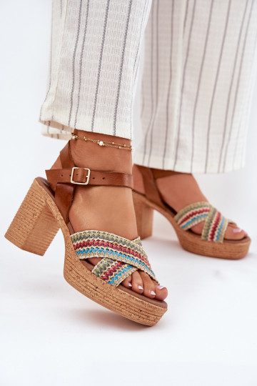 Bruine dames sandalen met hakjes en gevlochten band Zazoo 40460 2